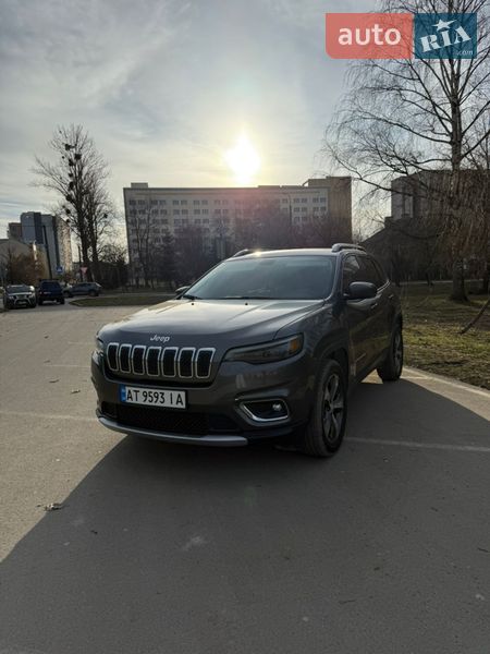 Внедорожник / Кроссовер Jeep Cherokee 2018 в Ивано-Франковске