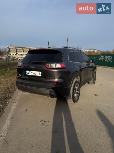 Внедорожник / Кроссовер Jeep Cherokee 2018 в Ивано-Франковске