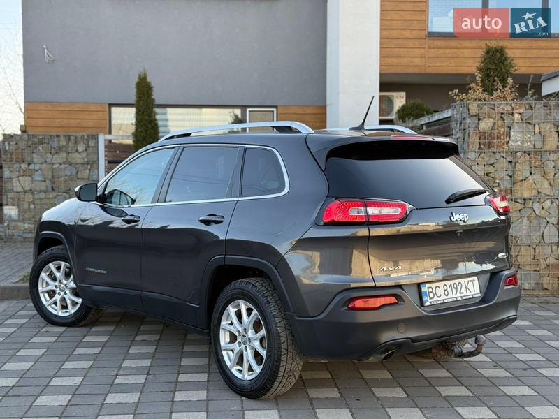 Внедорожник / Кроссовер Jeep Cherokee 2016 в Стрые