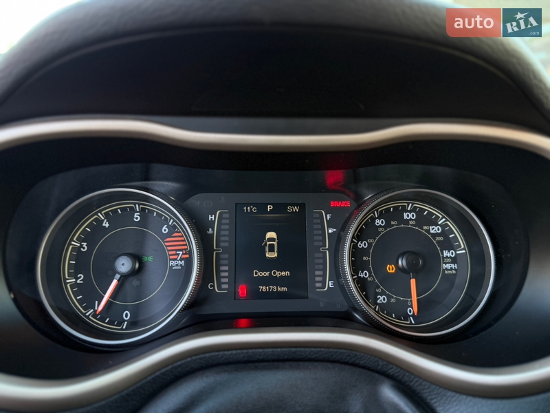 Внедорожник / Кроссовер Jeep Cherokee 2016 в Стрые