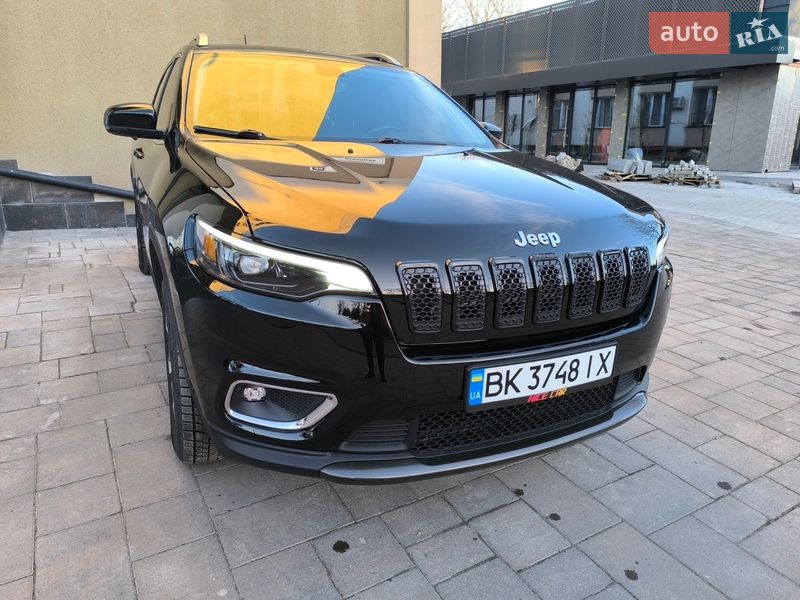 Внедорожник / Кроссовер Jeep Cherokee 2020 в Ровно