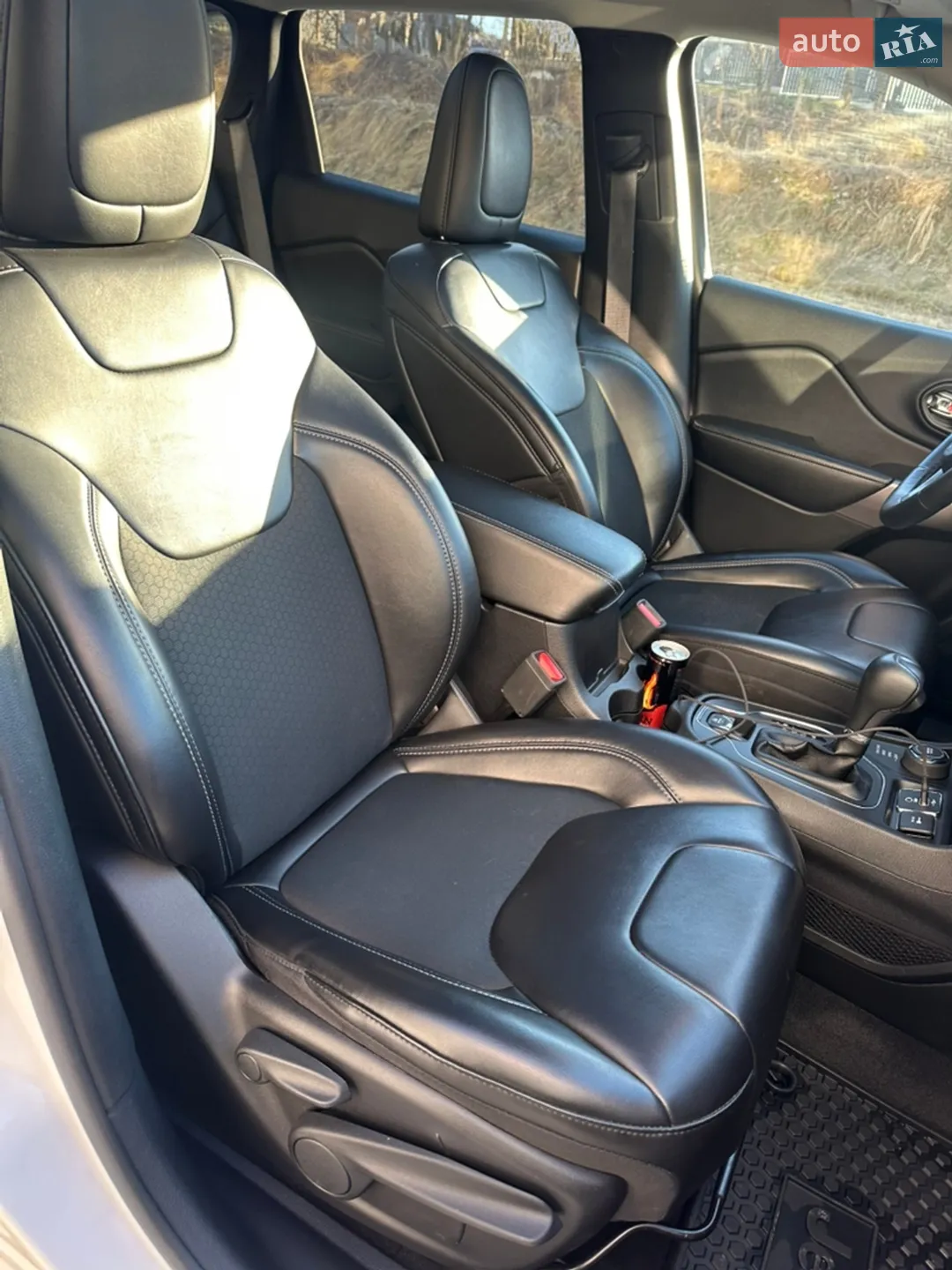 2019 Jeep Cherokee - мініатюра 18