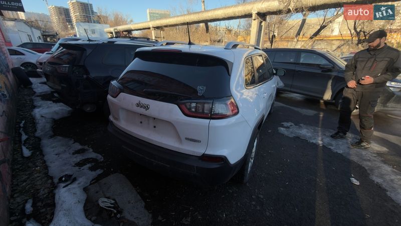Внедорожник / Кроссовер Jeep Cherokee 2019 в Киеве