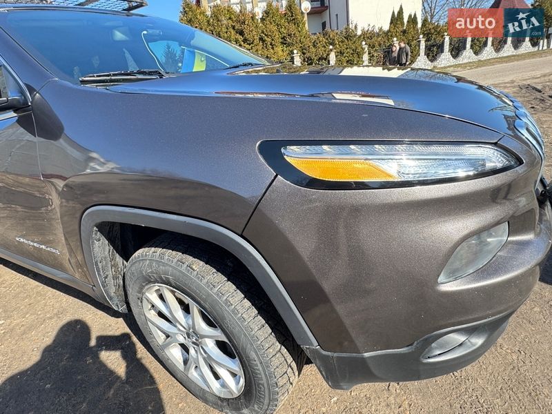 Внедорожник / Кроссовер Jeep Cherokee 2014 в Борисполе