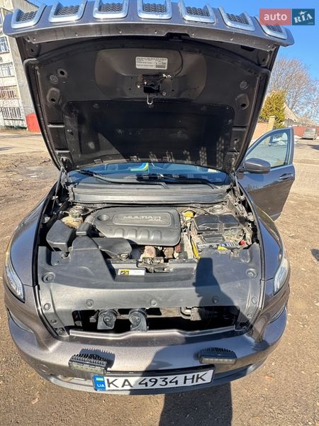 Внедорожник / Кроссовер Jeep Cherokee 2014 в Борисполе