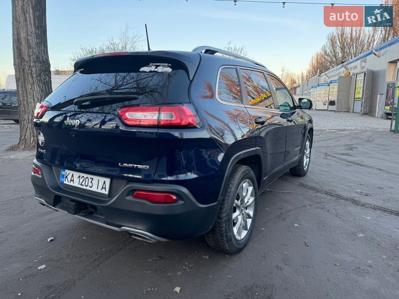 Внедорожник / Кроссовер Jeep Cherokee 2015 в Днепре