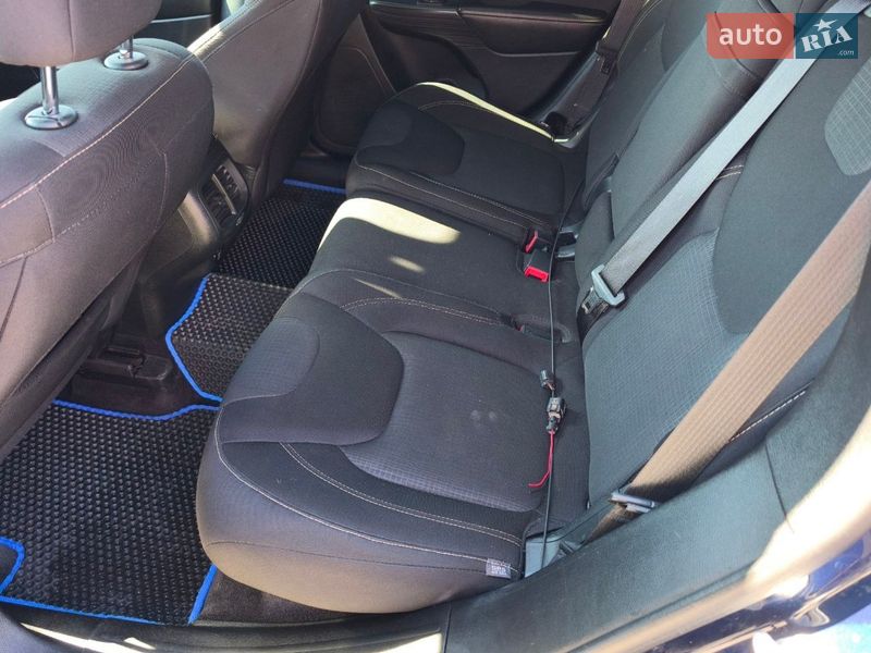 Внедорожник / Кроссовер Jeep Cherokee 2015 в Харькове