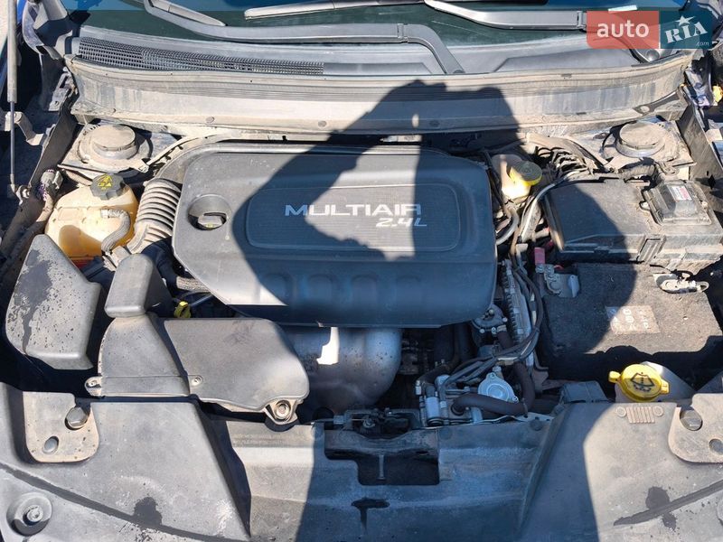 Внедорожник / Кроссовер Jeep Cherokee 2015 в Харькове