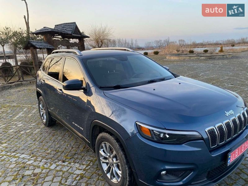 Внедорожник / Кроссовер Jeep Cherokee 2020 в Калуше