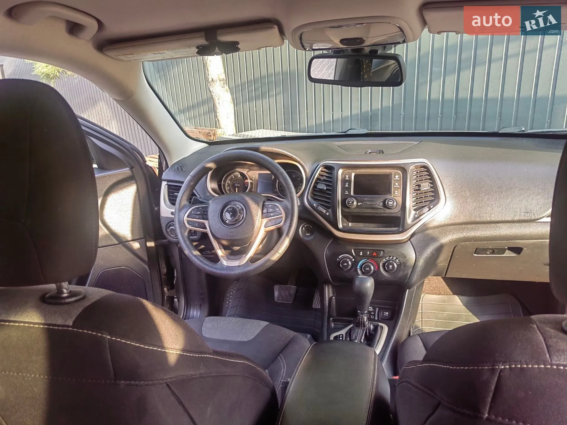 2016 Jeep Cherokee - мініатюра 15