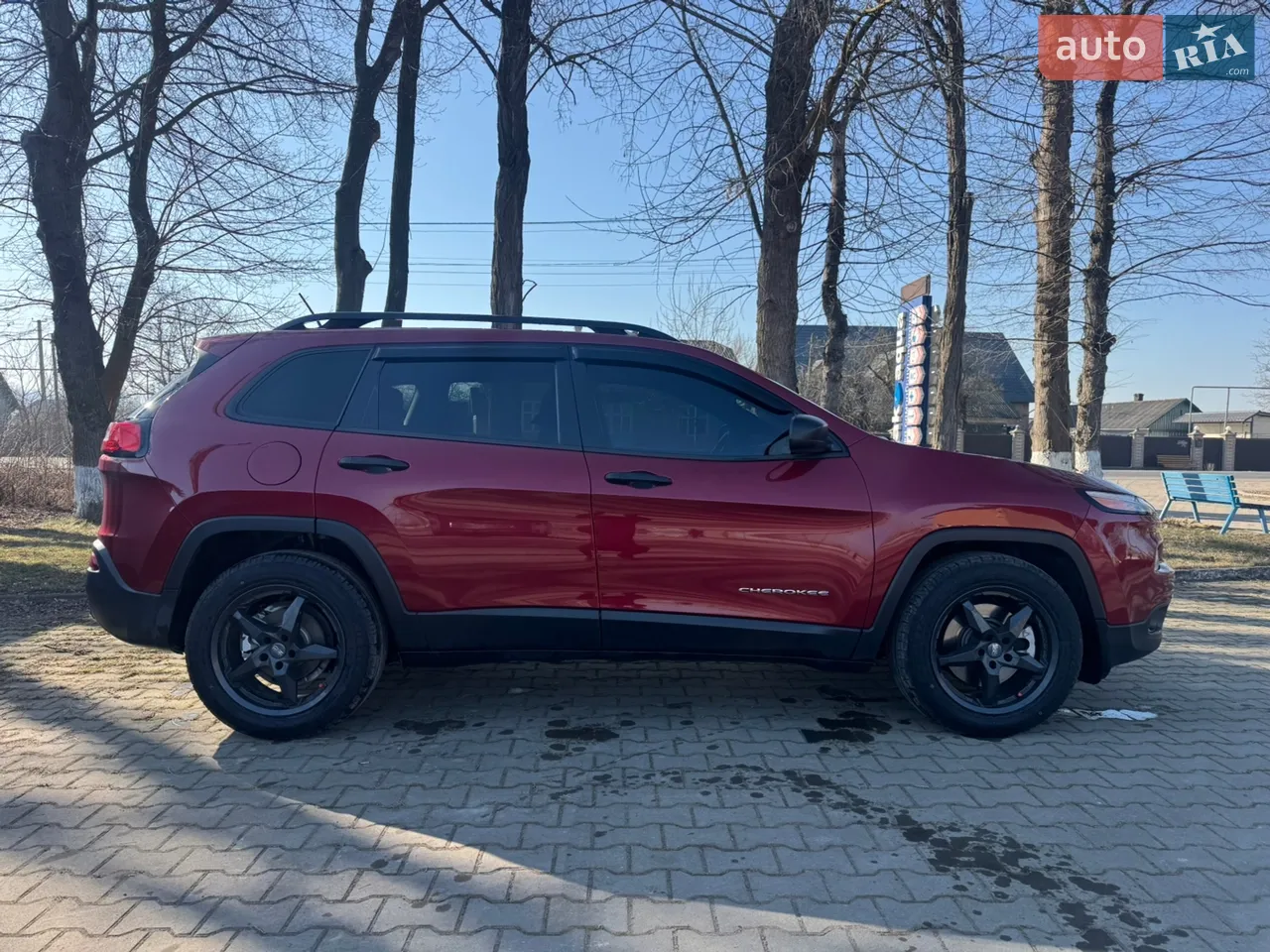 2015 Jeep Cherokee - мініатюра 30