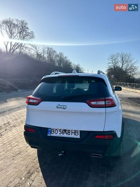 Внедорожник / Кроссовер Jeep Cherokee 2014 в Теребовле