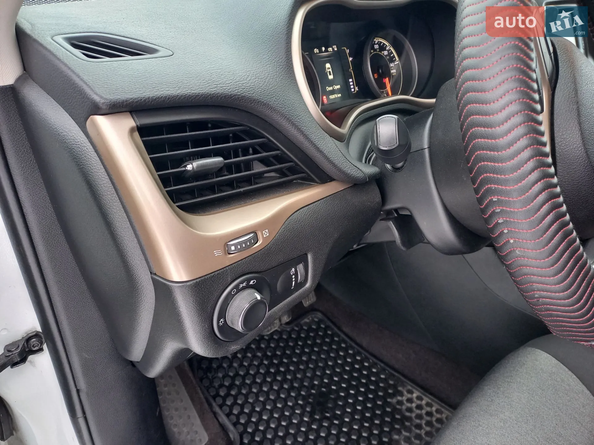 2016 Jeep Cherokee - мініатюра 24