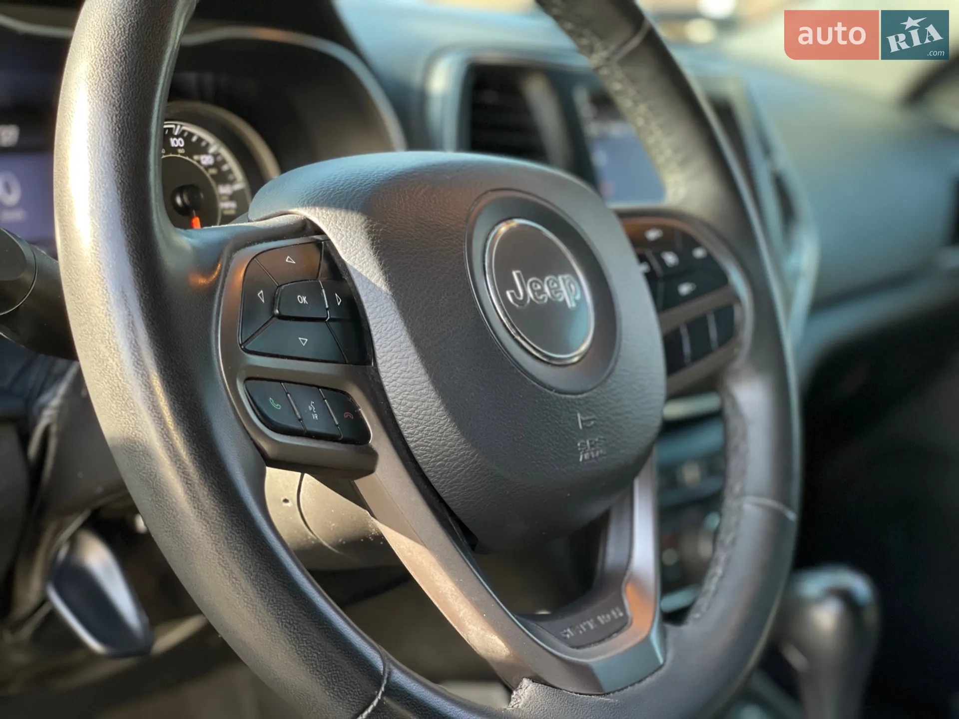 2022 Jeep Cherokee - мініатюра 21