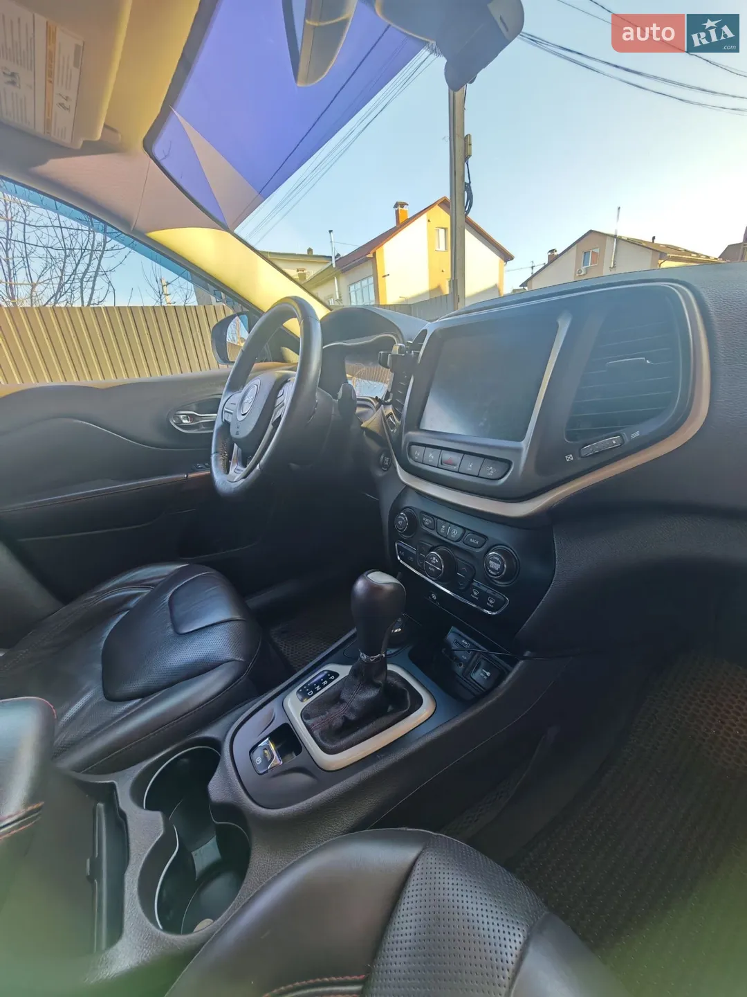 2015 Jeep Cherokee - мініатюра 29