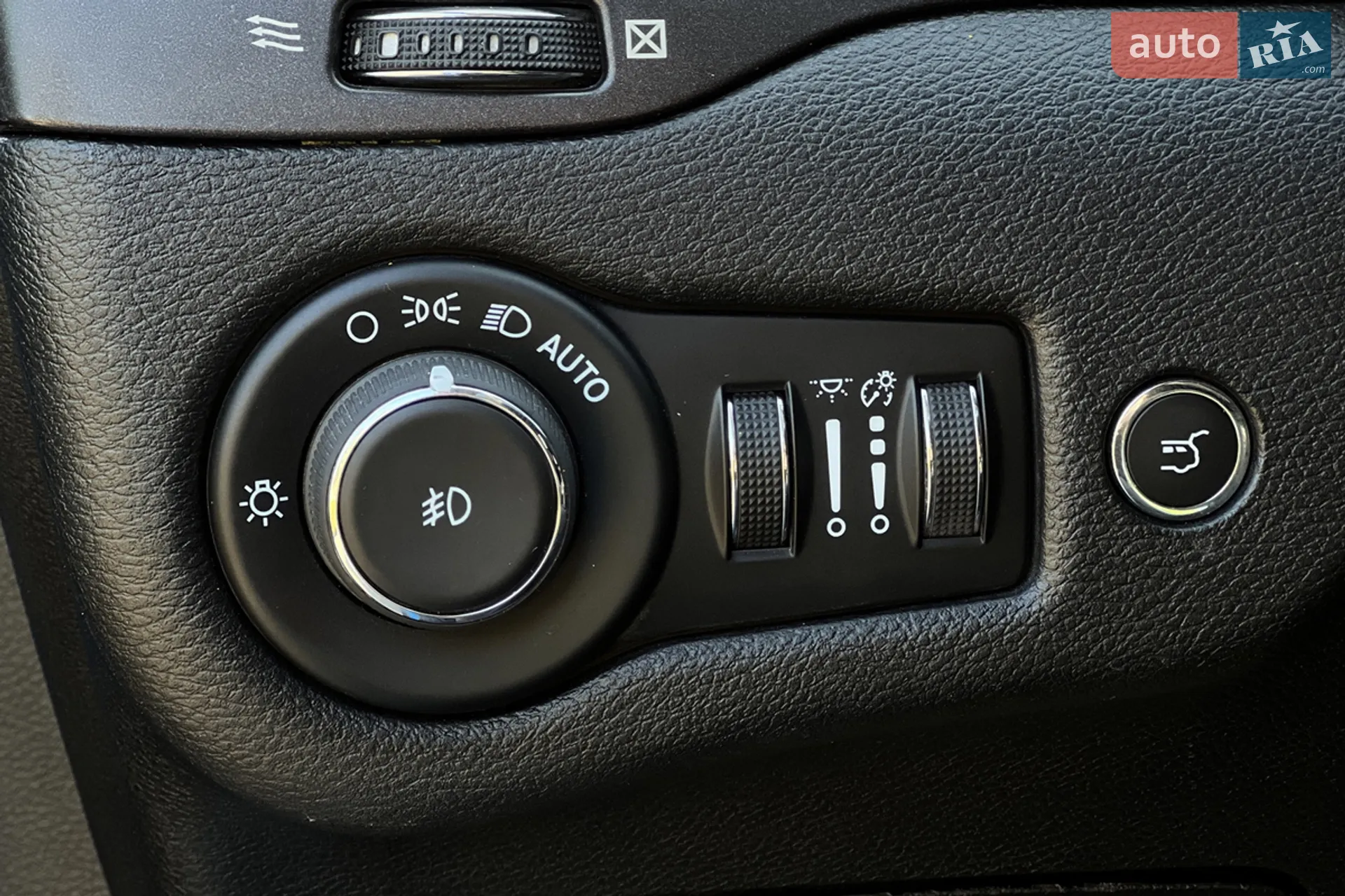 2021 Jeep Cherokee - мініатюра 16