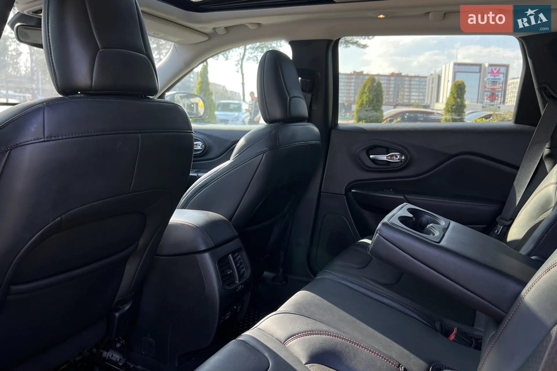 2021 Jeep Cherokee - мініатюра 24