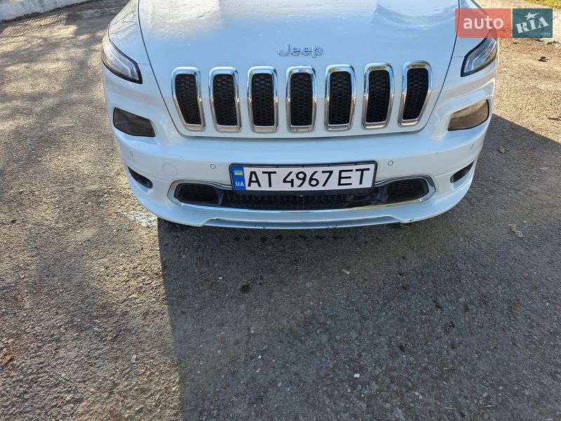 Внедорожник / Кроссовер Jeep Cherokee 2016 в Городенке