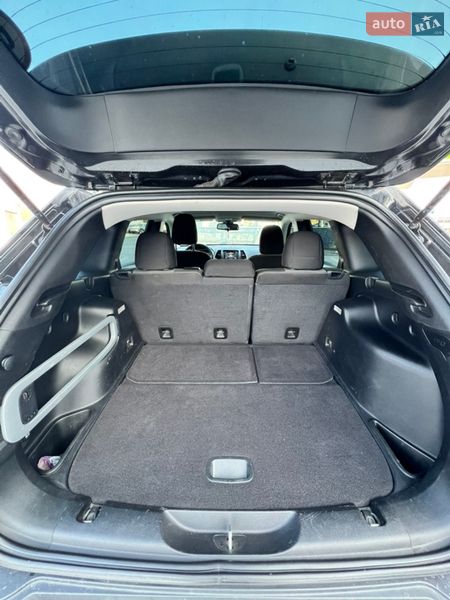 Внедорожник / Кроссовер Jeep Cherokee 2013 в Белой Церкви