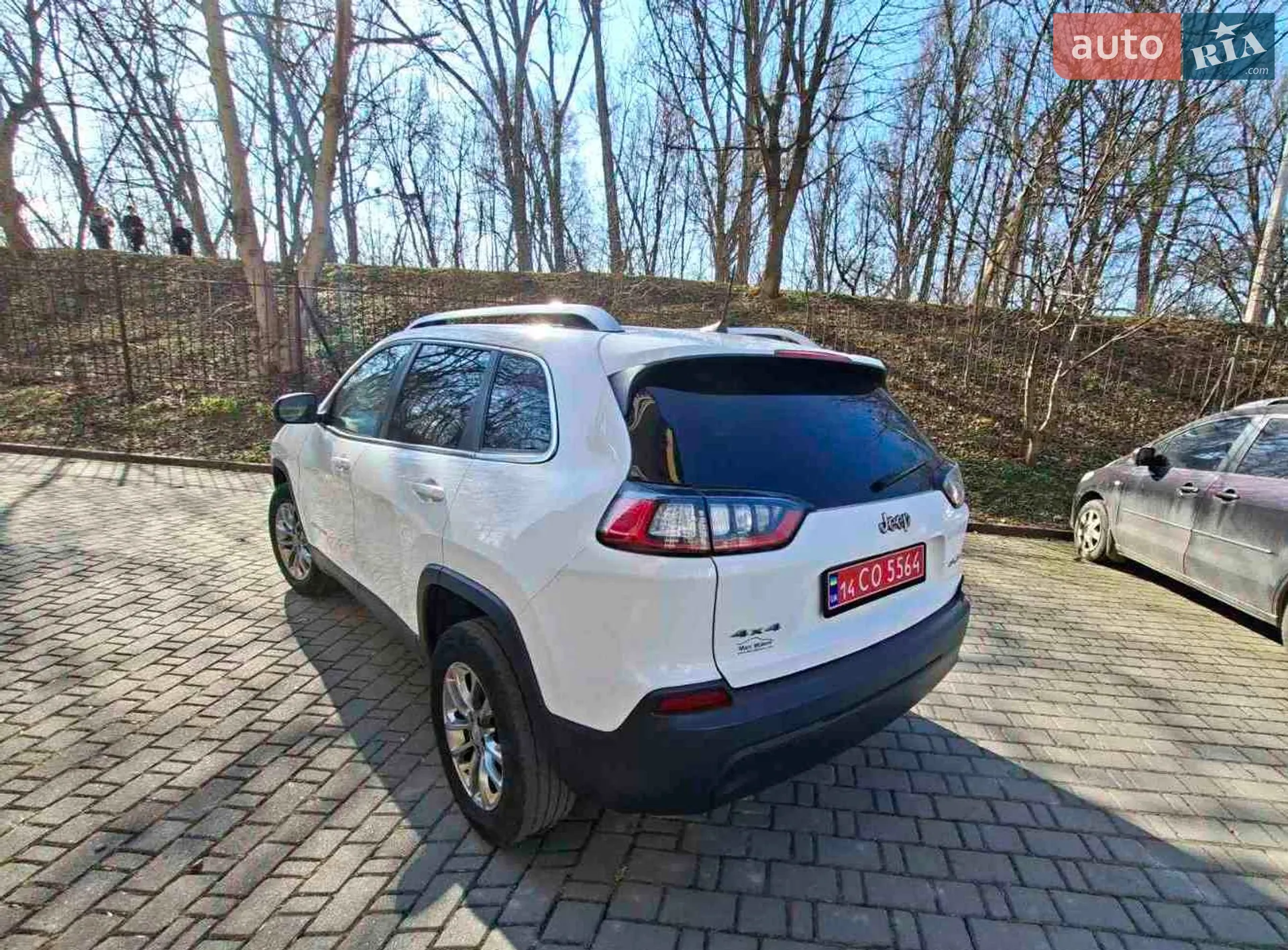 2018 Jeep Cherokee - мініатюра 12