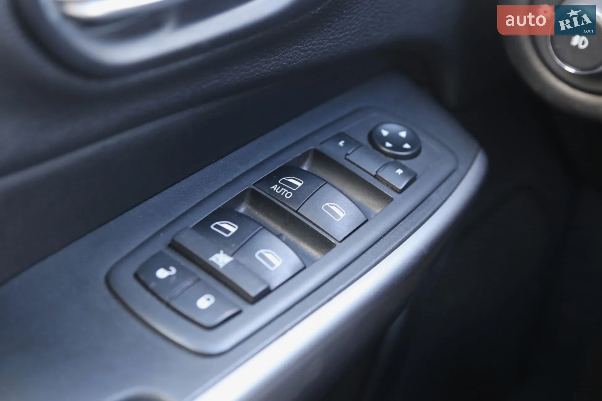 2018 Jeep Cherokee - мініатюра 6