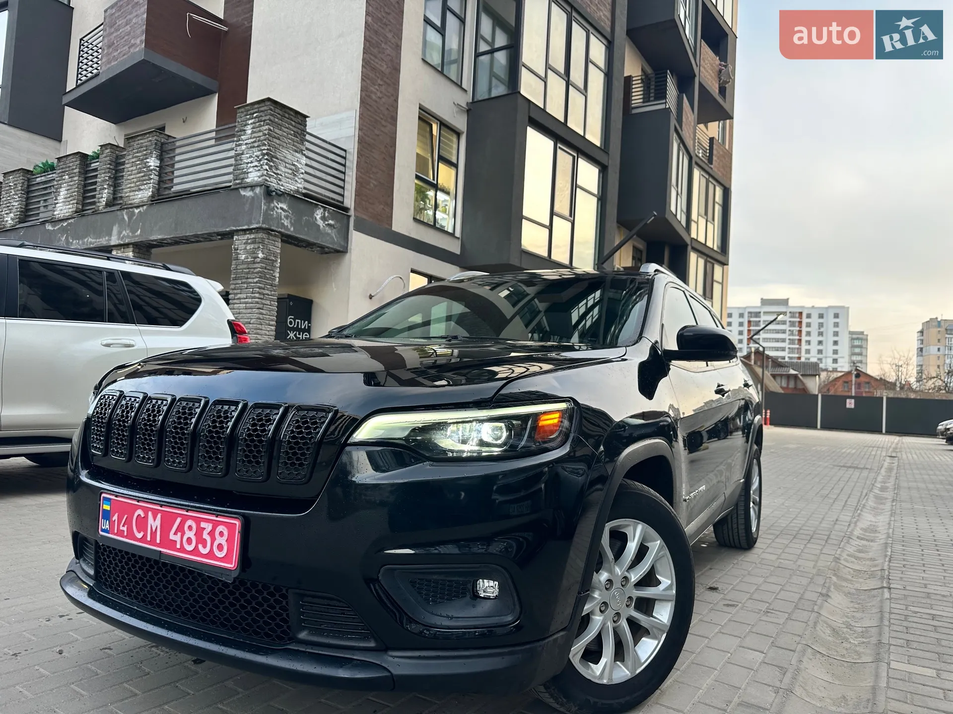 2020 Jeep Cherokee - мініатюра 6