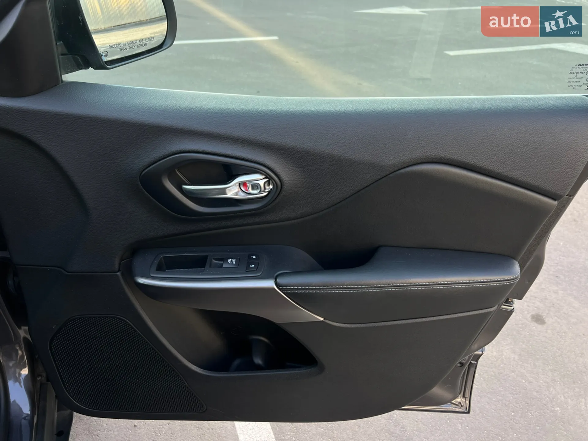 2018 Jeep Cherokee - мініатюра 23