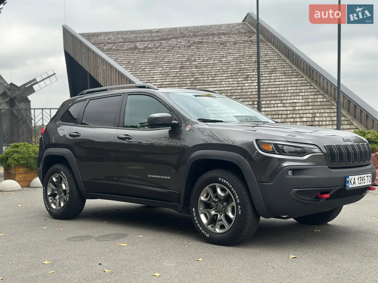 2019 Jeep Cherokee - мініатюра 13