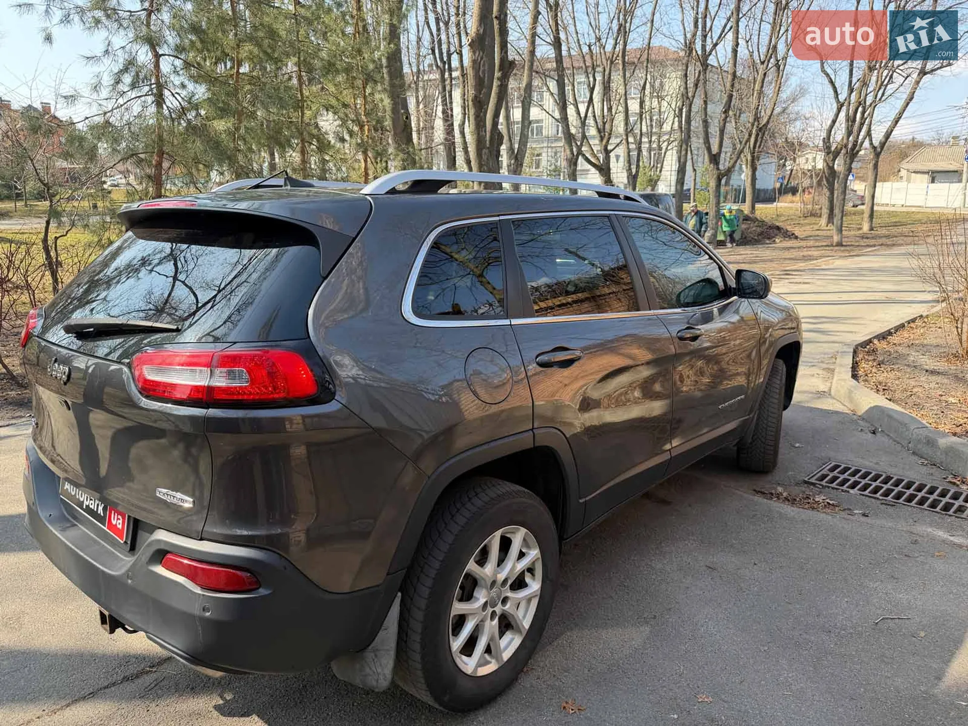 2016 Jeep Cherokee - мініатюра 4