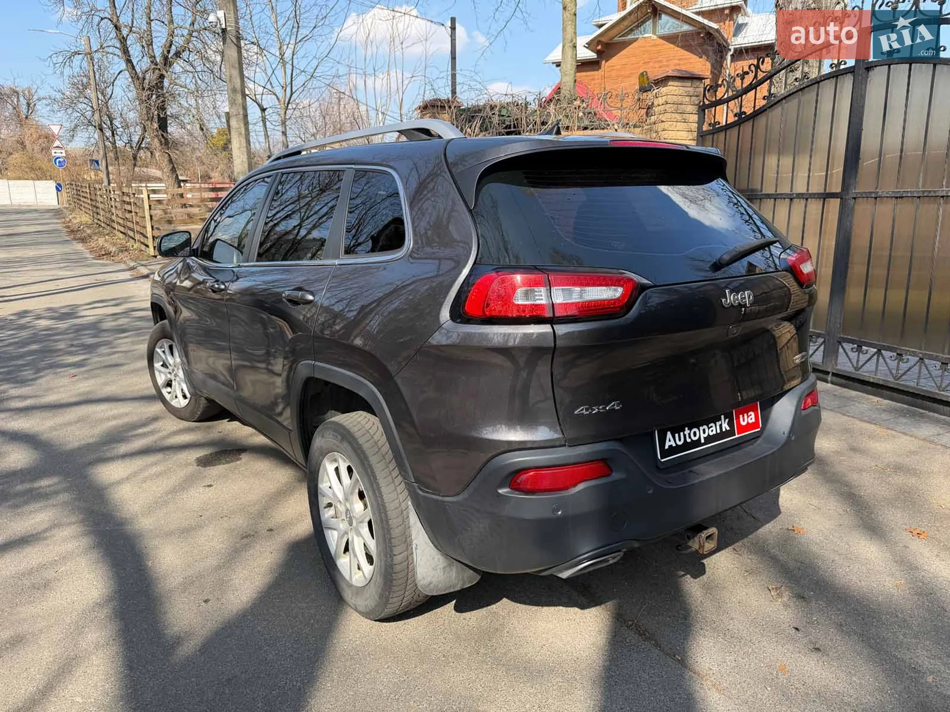 2016 Jeep Cherokee - мініатюра 7