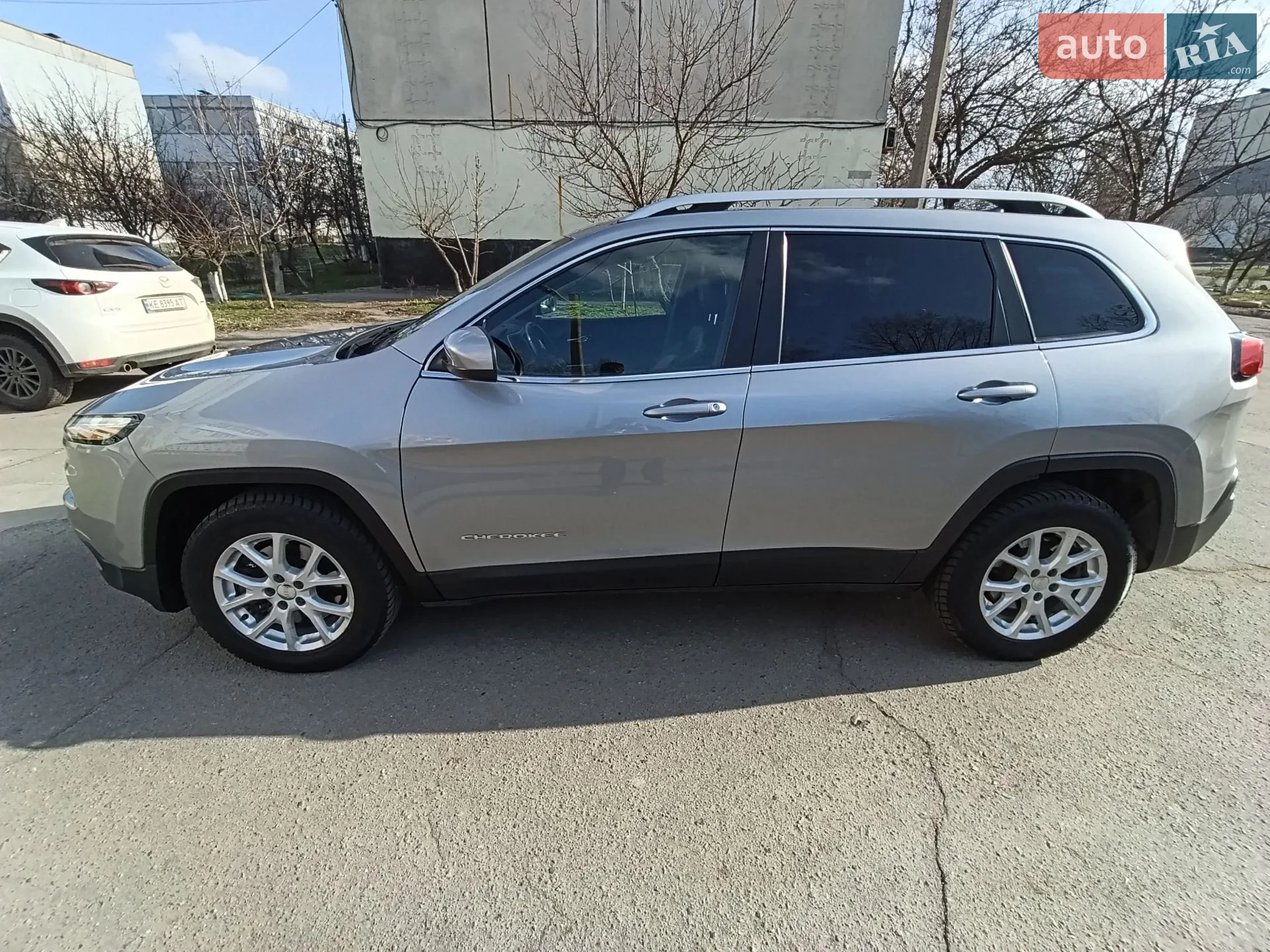 2016 Jeep Cherokee - мініатюра 2