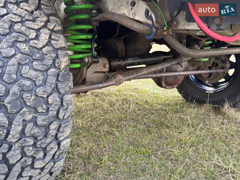 Внедорожник / Кроссовер Jeep Cherokee 1989 в Березному