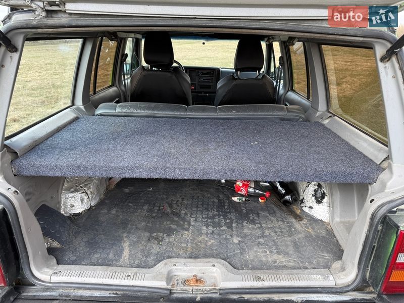 Внедорожник / Кроссовер Jeep Cherokee 1989 в Березному