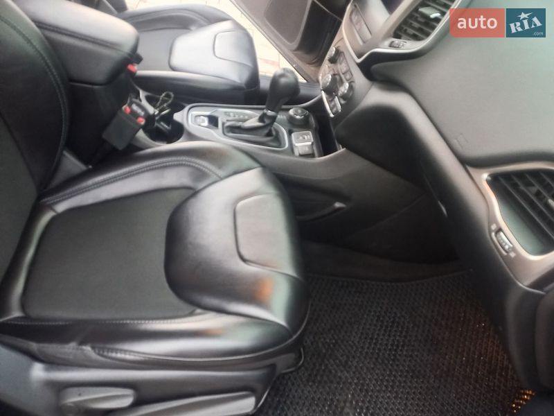 Позашляховик / Кросовер Jeep Cherokee 2019 в Івано-Франківську