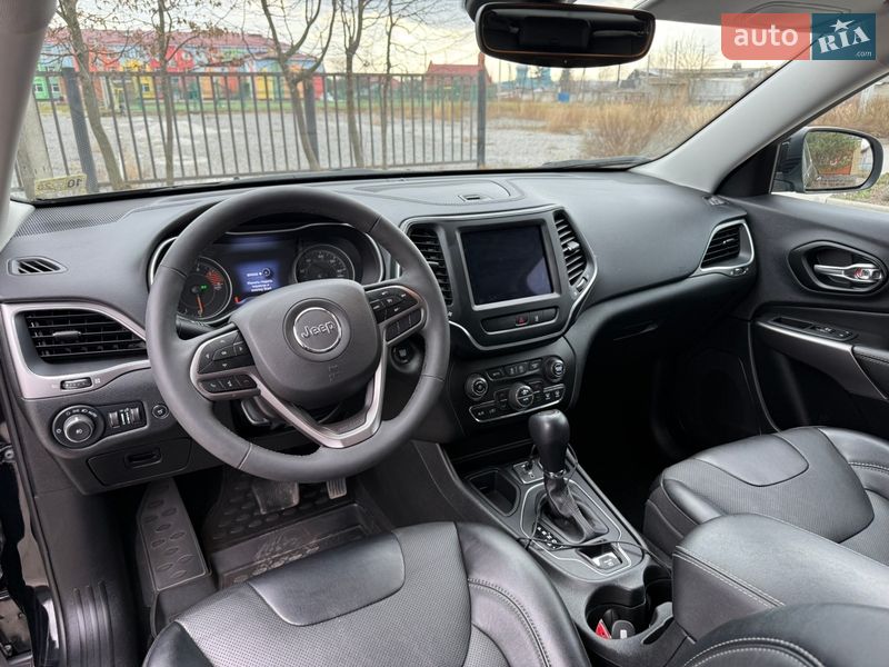 Внедорожник / Кроссовер Jeep Cherokee 2022 в Бердичеве