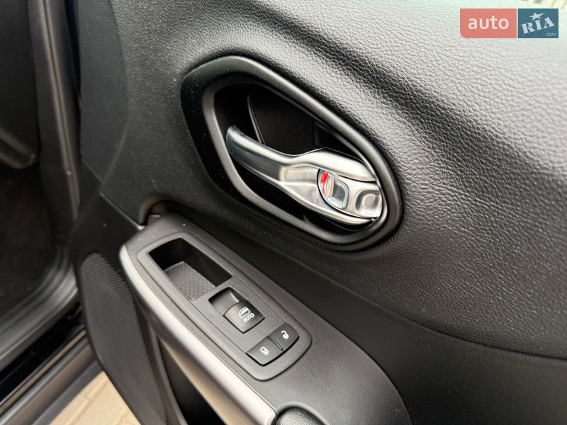 Внедорожник / Кроссовер Jeep Cherokee 2022 в Бердичеве