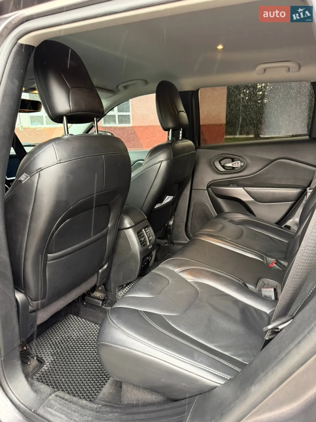 2019 Jeep Cherokee - мініатюра 6