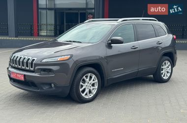 Внедорожник / Кроссовер Jeep Cherokee 2015 в Житомире