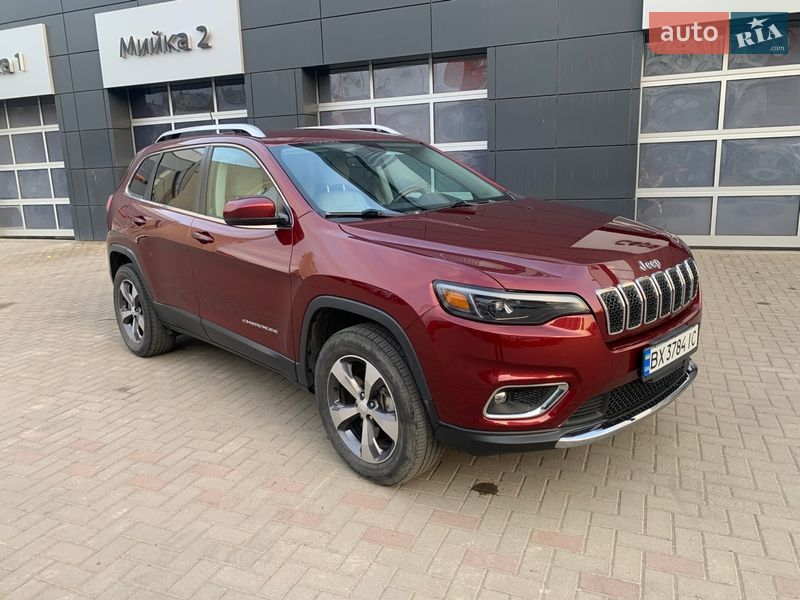 Внедорожник / Кроссовер Jeep Cherokee 2019 в Хмельницком