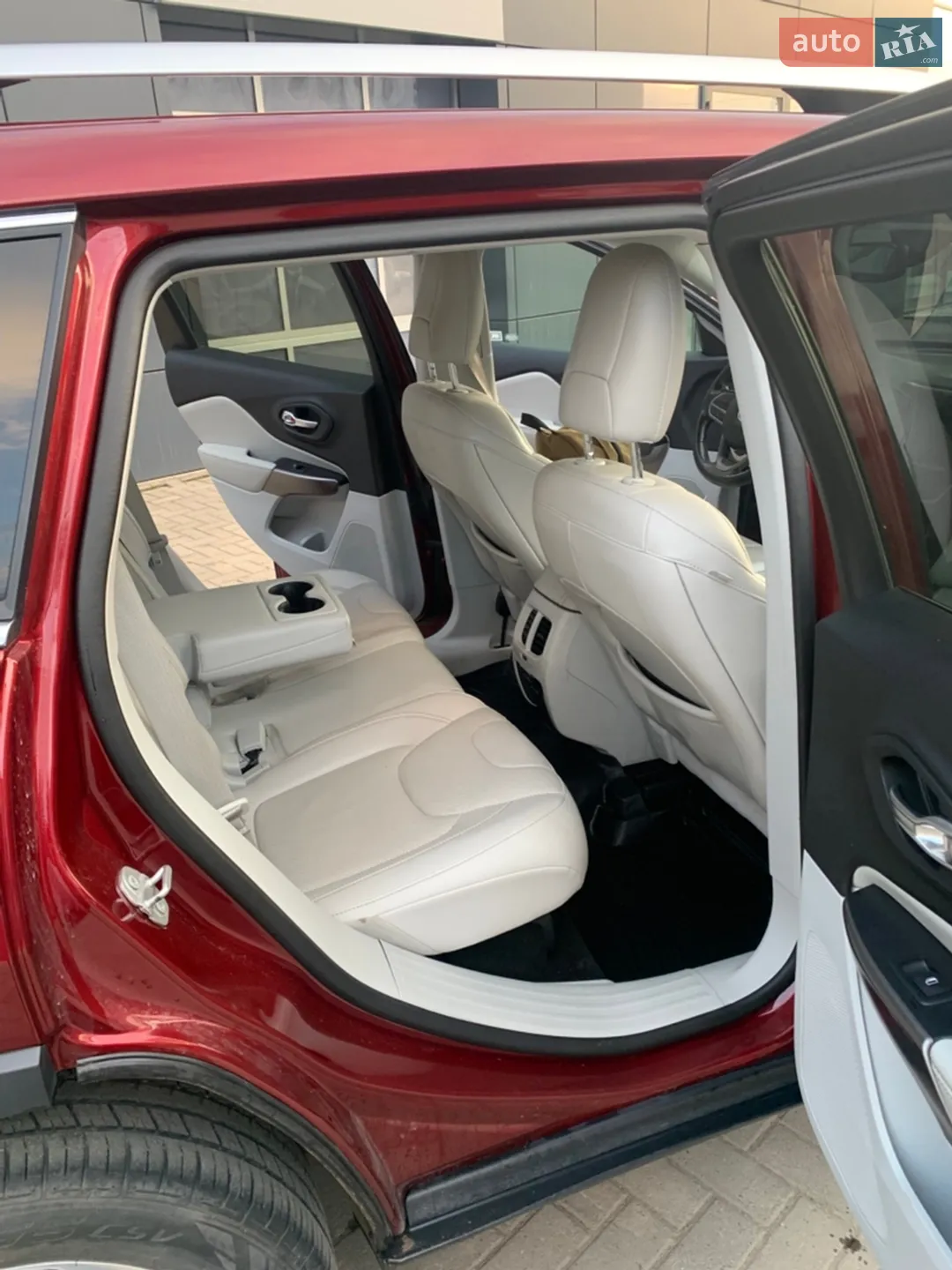 2019 Jeep Cherokee - мініатюра 42