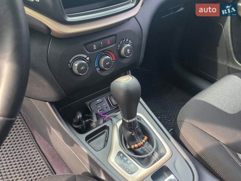 Внедорожник / Кроссовер Jeep Cherokee 2017 в Кропивницком фото 10 Внедорожник / Кроссовер Jeep Cherokee 2017 в Кропивницком