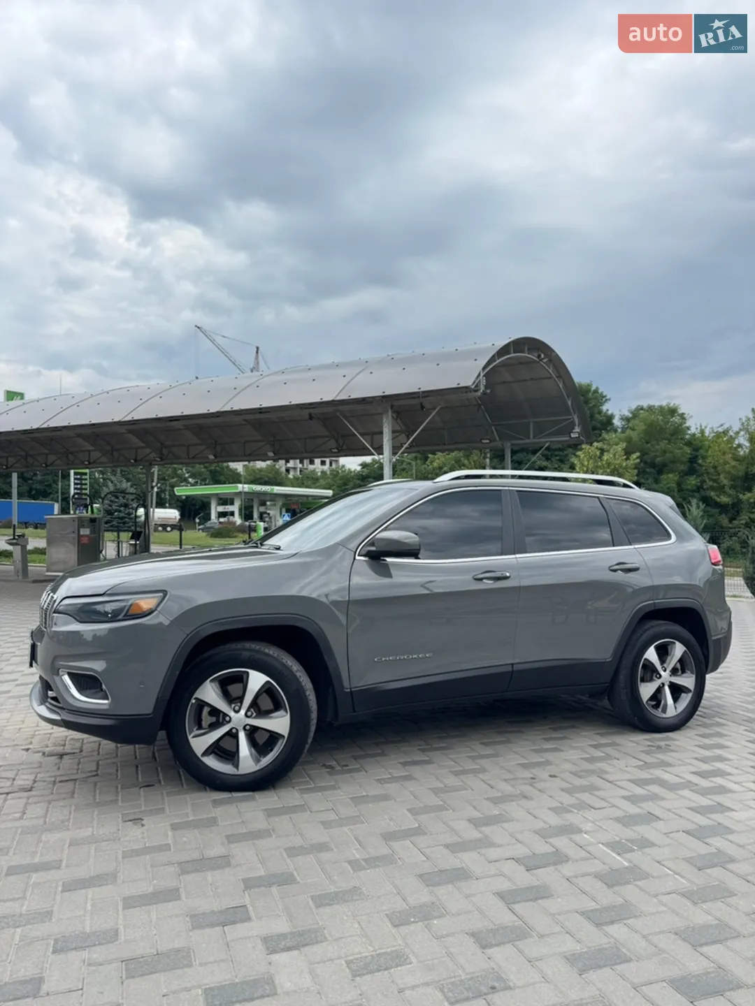 2020 Jeep Cherokee - мініатюра 4