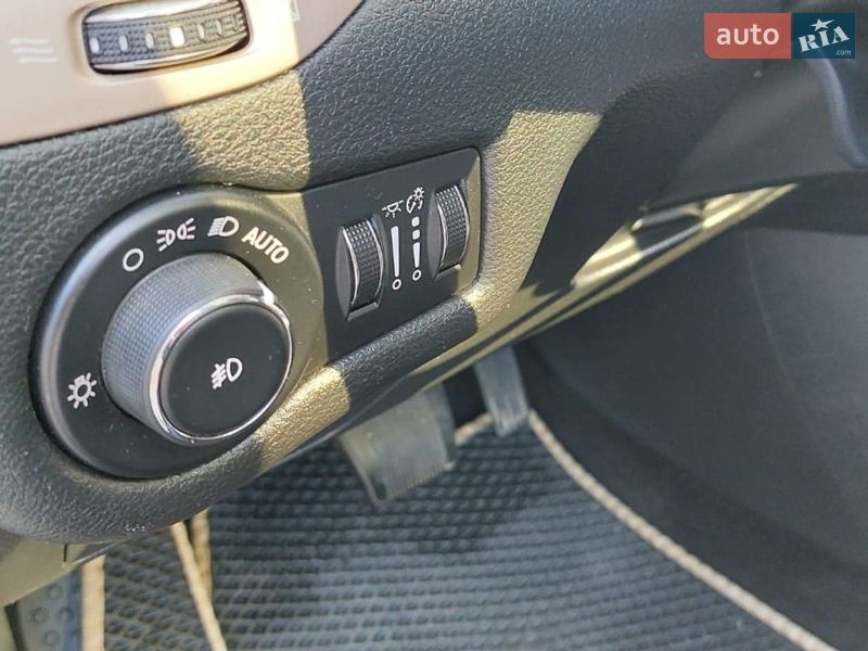 Позашляховик / Кросовер Jeep Cherokee 2013 в Кам'янець-Подільському