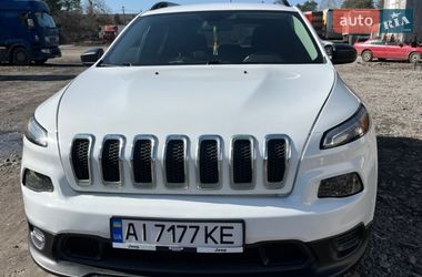 Внедорожник / Кроссовер Jeep Cherokee 2016 в Киеве