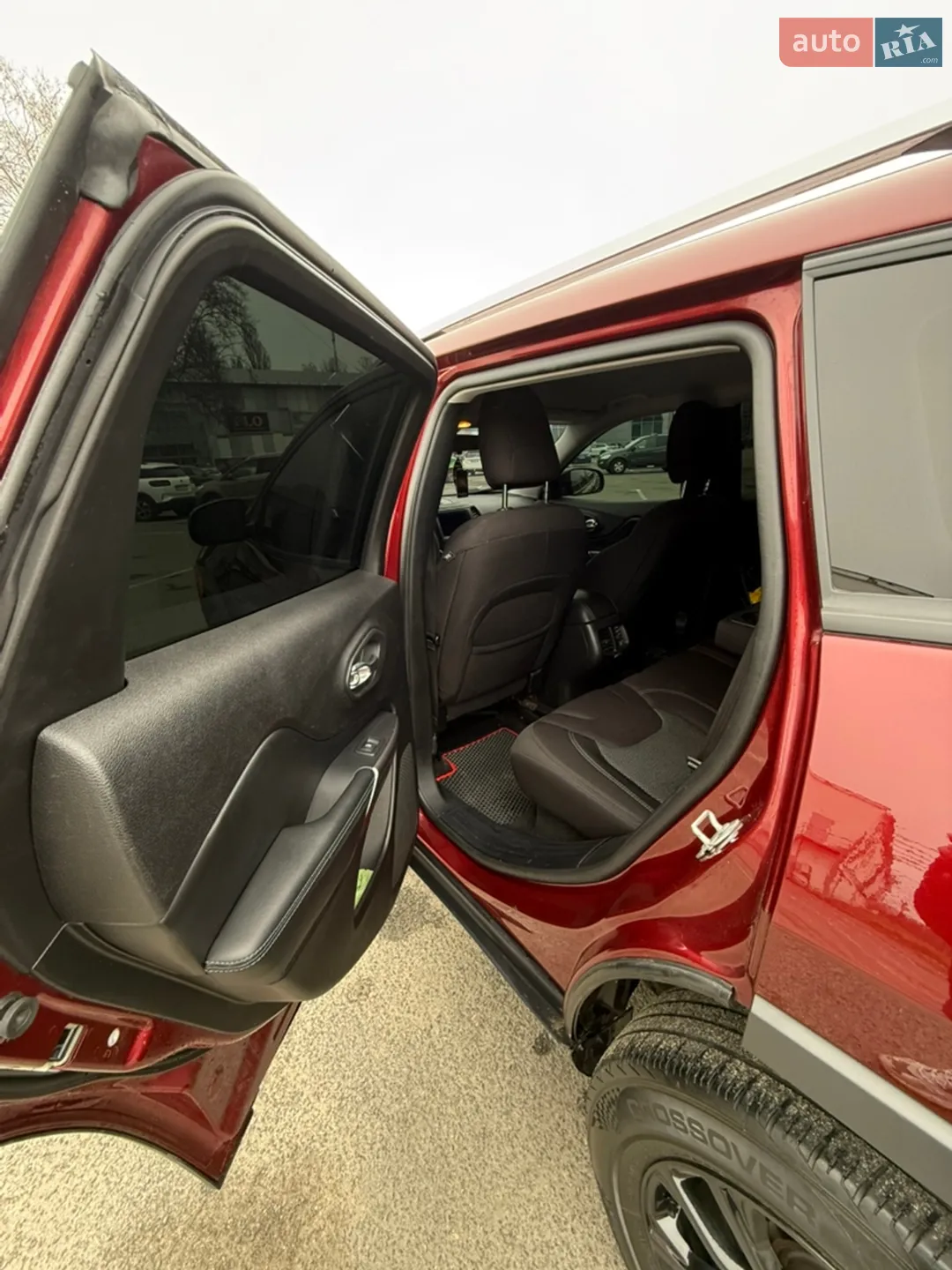 2020 Jeep Cherokee - мініатюра 17