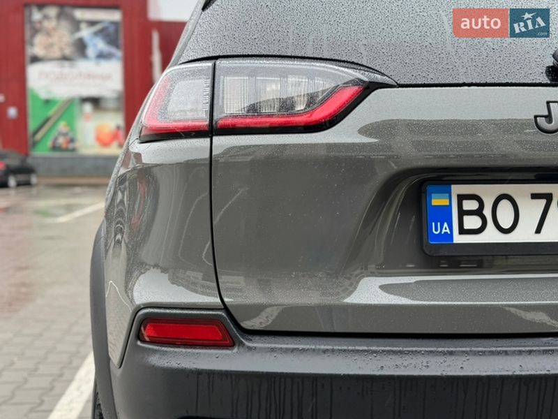 Внедорожник / Кроссовер Jeep Cherokee 2022 в Тернополе