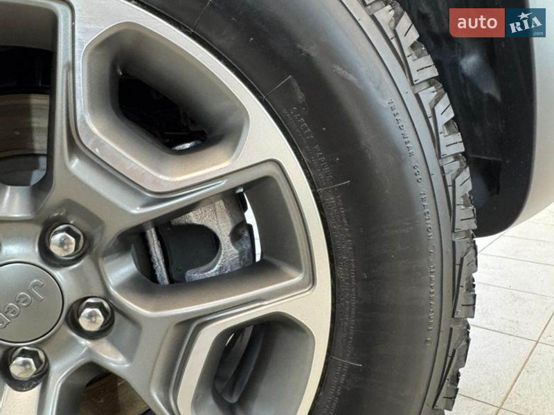 Внедорожник / Кроссовер Jeep Cherokee 2022 в Тернополе