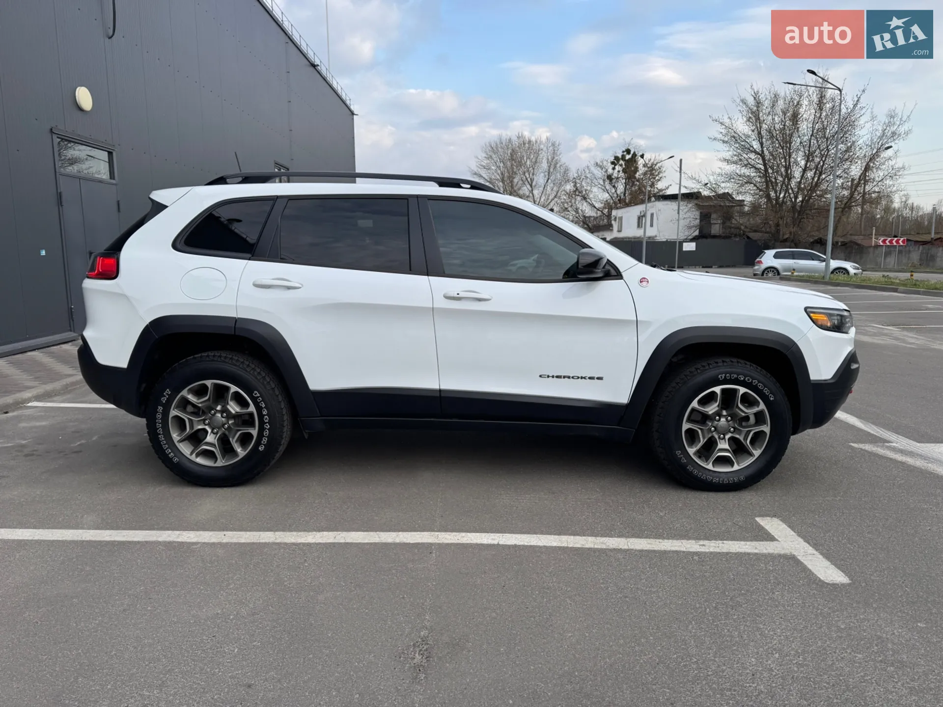 2022 Jeep Cherokee - мініатюра 18
