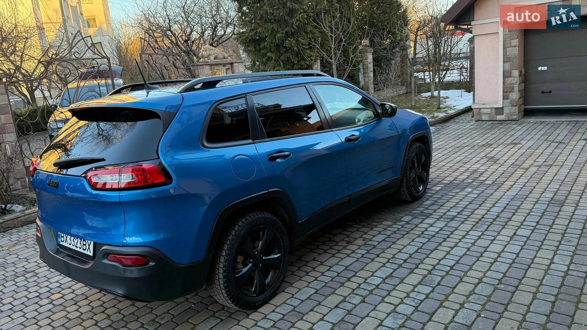 2017 Jeep Cherokee - мініатюра 14