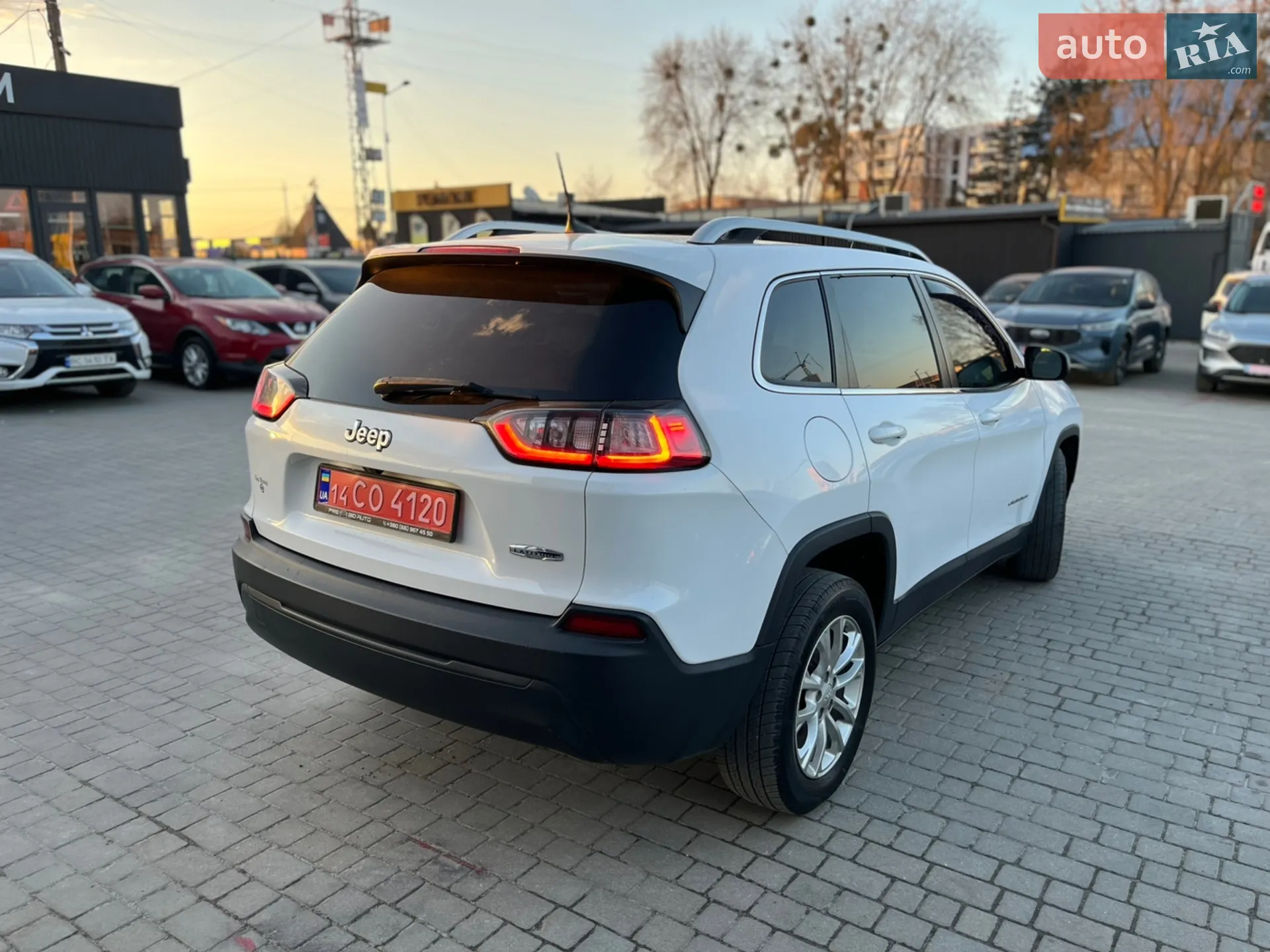 2018 Jeep Cherokee - мініатюра 6